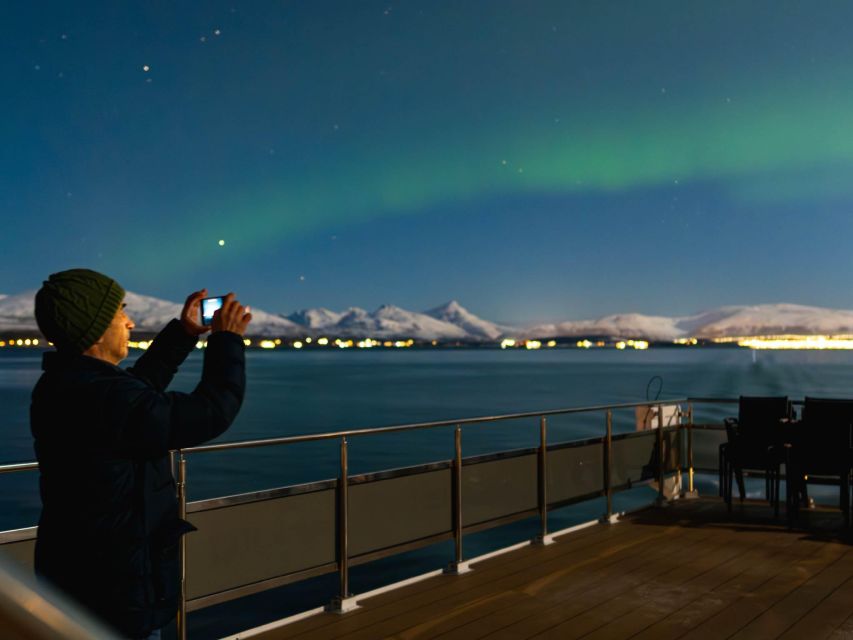 Tromso Electric Northern Lights Cruise - A slow electric cruise through Tromsø’s fjords
