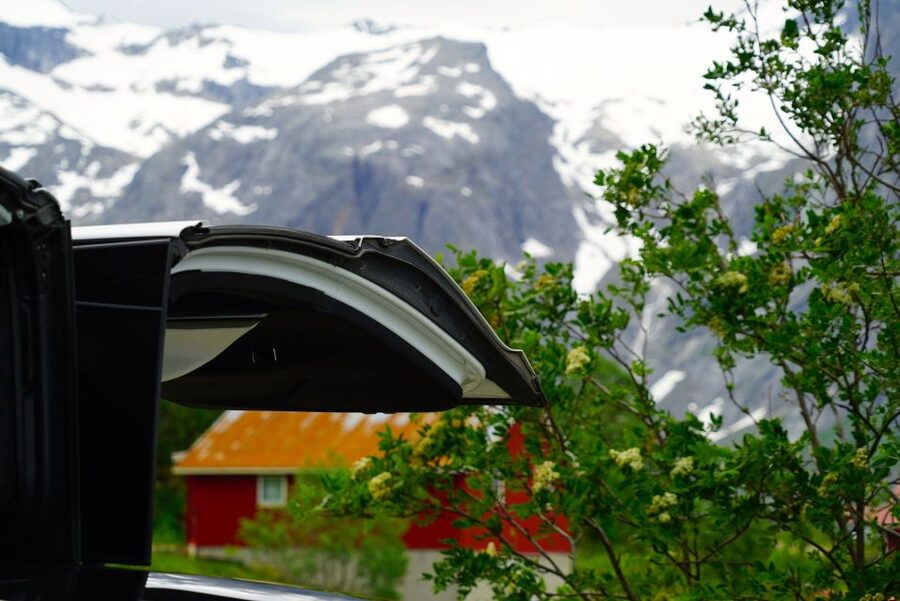 Tromsø: Fjord Sightseeing in a Tesla X Luxury Electric Car - How to make the most of three hours