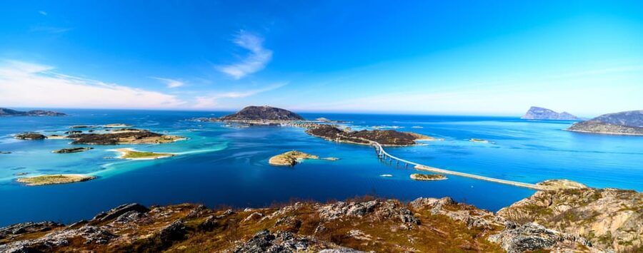 Tromsø: Fjords and Sommarøy Islands Tour with Salmon Picnic - Five things to know before booking