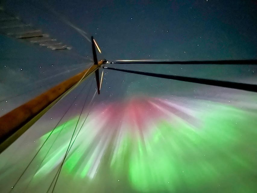 Tromso: Luxury Northern Lights Cruise with Hot Tub & Dinner - Key points to know before booking