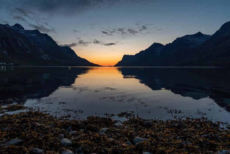 Tromsø: Midnight Fjord Tour - Arriving on Sommarøy Island