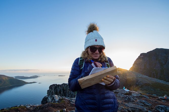Tromsø: Midnight Sun Hike with Wandering Owl - The guide can shape the whole evening