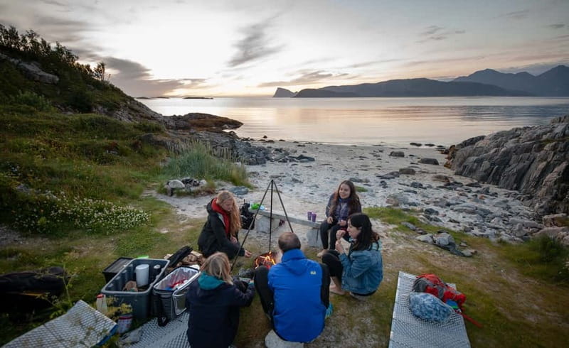 Tromsø: Midnight Sun with Campfire in the wilderness - Why Tromsø’s midnight sun feels different