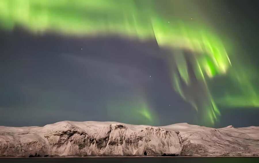 Tromsø: Northern Lights Adventure by Bus or Minibus - How the aurora search works