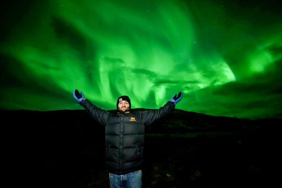 Tromsø: Northern Lights Chase Minibus Tour - Who should book this minibus tour?