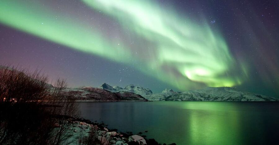 Tromsø: Northern Lights Cruise with 2nd Chance Guarantee - The warm cabin and the outdoor decks