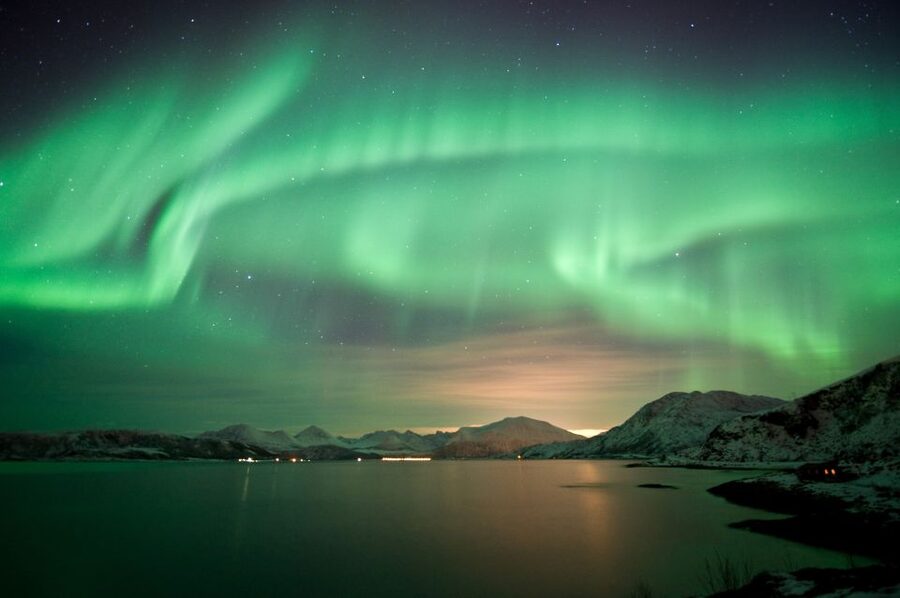 Tromsø: Northern Lights Cruise with 2nd Chance Guarantee - How this compares with a land chase