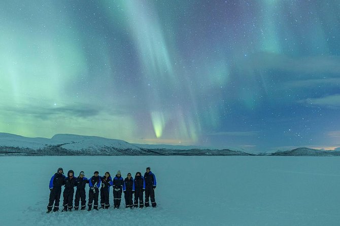 Tromso Northern Lights Minibus Chase Small Group Tour with Photos - Seeing the aurora through human eyes and cameras