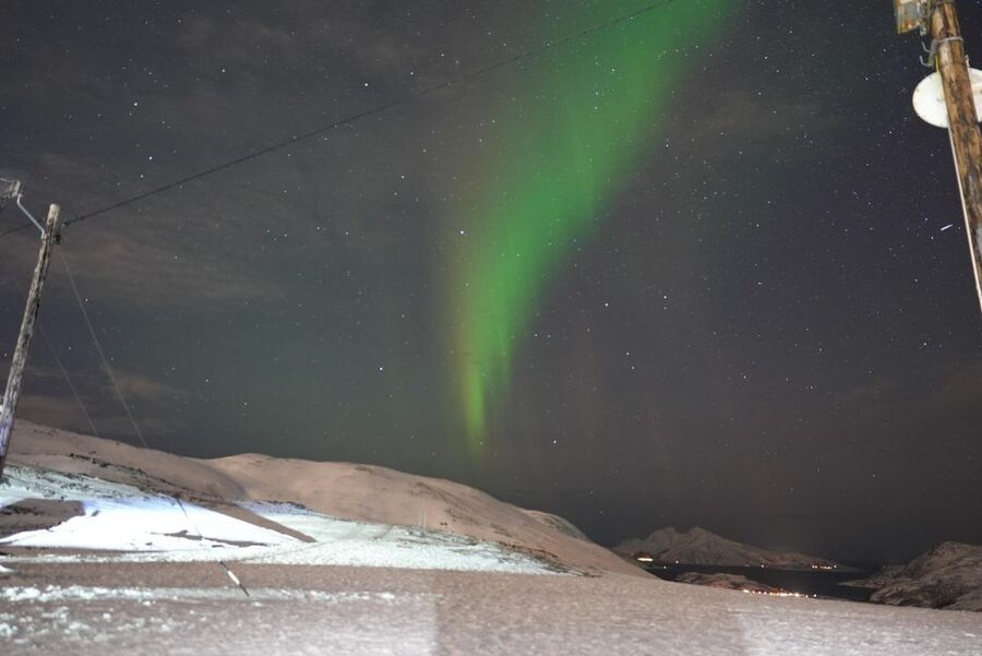 Tromsø: Northern Lights Minibus Small Private Tour Group - Booking, cancellation, and useful preparation
