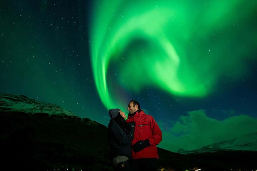 Tromsø: Northern Lights Photography Tour - New moon, full moon, and what you may see