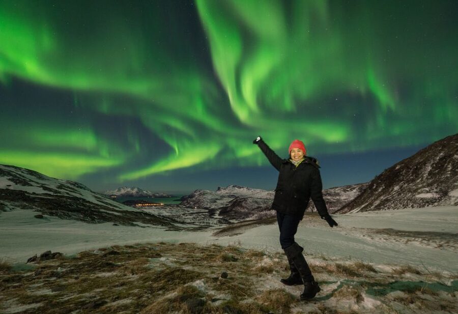 Tromso: Northern Lights Photography Tour by Bus (or miniBus) - Learning what the Aurora really is