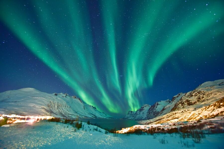 Tromso: Northern Lights Photography Tour by Bus (or miniBus) - The first two hours: driving with a purpose