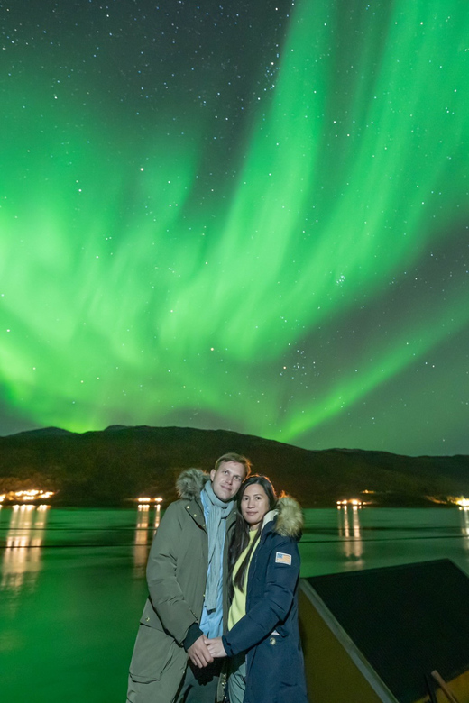 Tromsø: Northern Lights Tour w/Photo, Suits and Local Guide - The first drive out of Tromsø