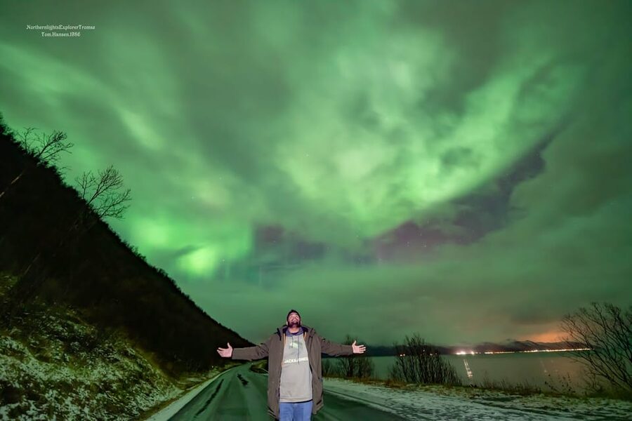 Tromsø: Northern Lights Tour w/Photo, Suits and Local Guide - Meeting Tom outside the Radisson Blu