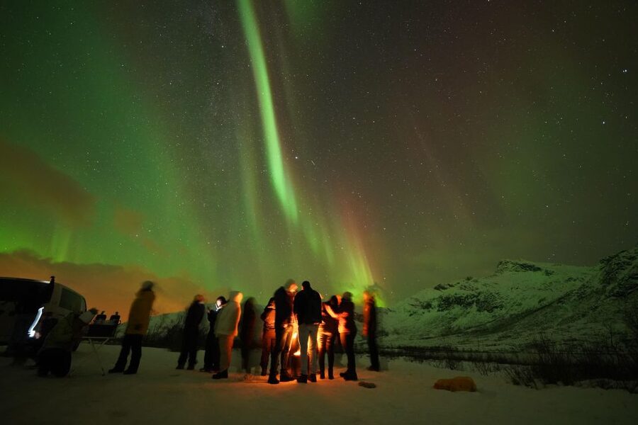 Tromsø: Northern Lights Tour with Free Professional Portrait - Should you book it?