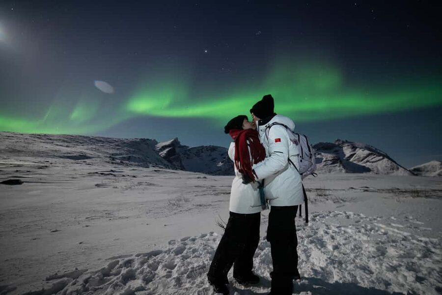 Tromsø: Northern Lights tour with local experts - Key points before you book