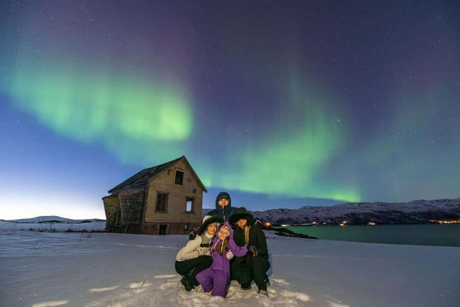 Tromsø: Northern Lights Tour with Professional Photographer - Practical booking advice for Tromsø