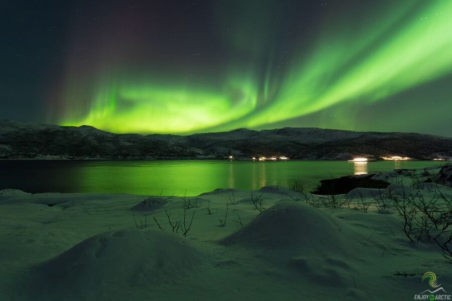 Tromsø: Northern Lights Trip with Campfire and Snacks - Getting better aurora photos