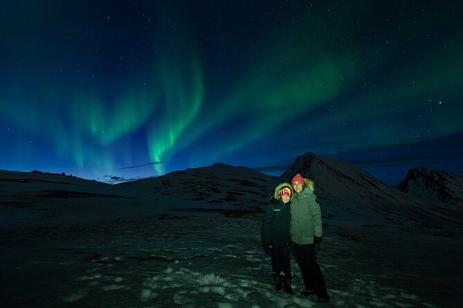 Tromsø Northern Lights with Campfire and Professional Photos - Guides who keep the evening moving