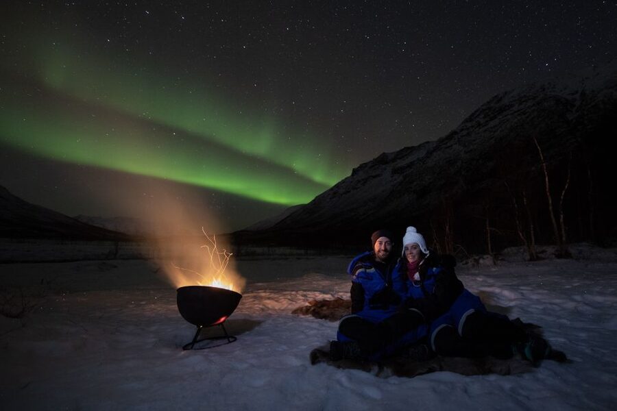 Tromsø: Private Aurora Chase with Meals, Campfire, Photos. - Key points before you book