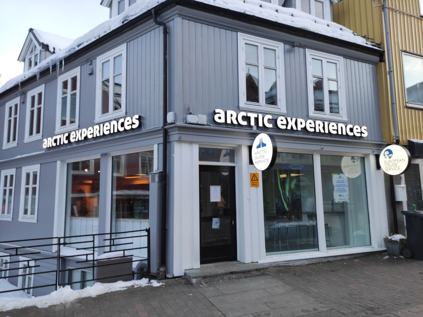 Tromsø: Private City Tour - Walking comfort, weather, and access