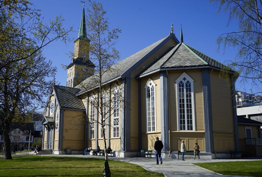 Tromsø: Private City Tour - Who will enjoy this most?