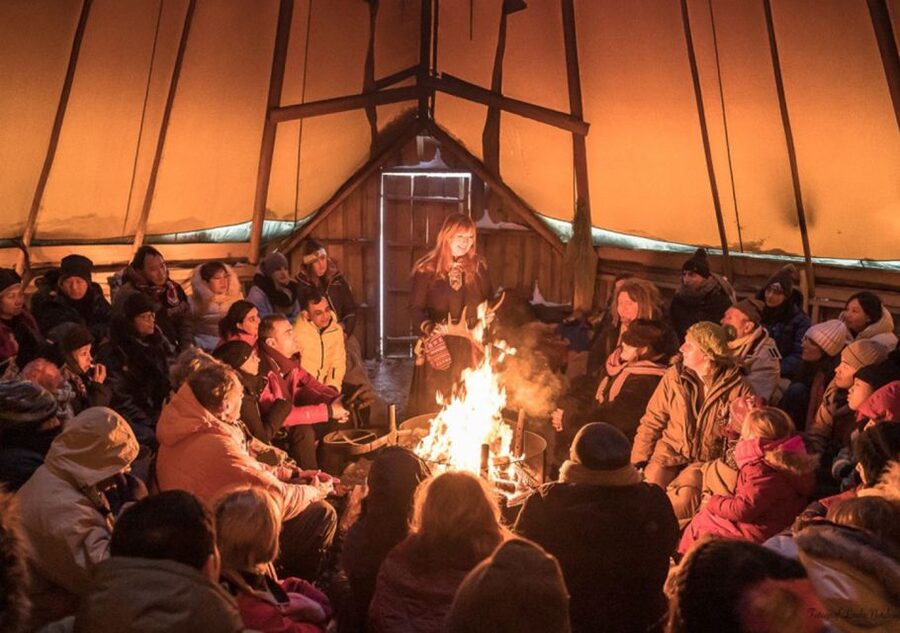 Tromsø: Reindeer Camp Dinner with Chance of Northern Lights - Hearing Sámi stories around the fire