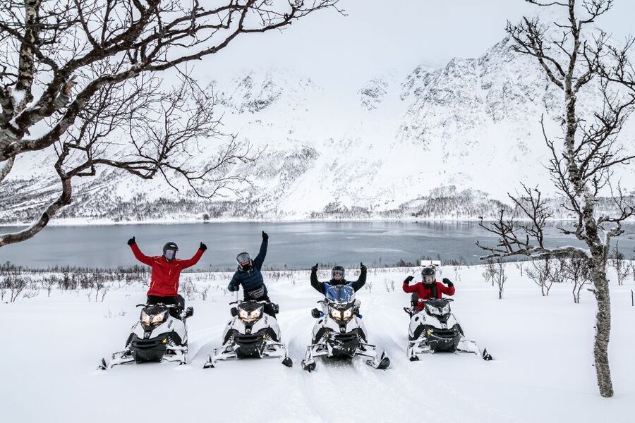 Tromsø: Scenic Arctic snowmobile safari in the Lyngen Alps - The return trip to Tromsø