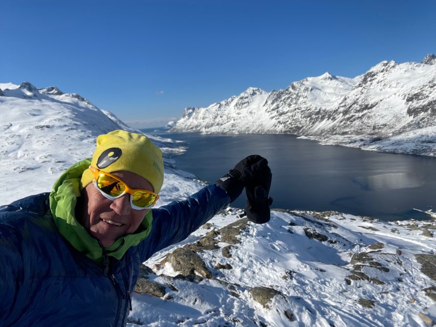 Tromso: Scenic & Eco-Friendly Snowshoeing Tour - Coffee, hot chocolate, and the quiet viewpoint