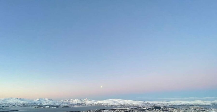 Tromso: Sightseeing Cruise by Catamaran with Snacks & Drinks - Key points to know before sailing