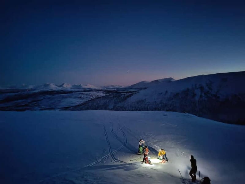 Tromsø: Ski touring (ski de randonnee) - March to May: longer days and more visible terrain