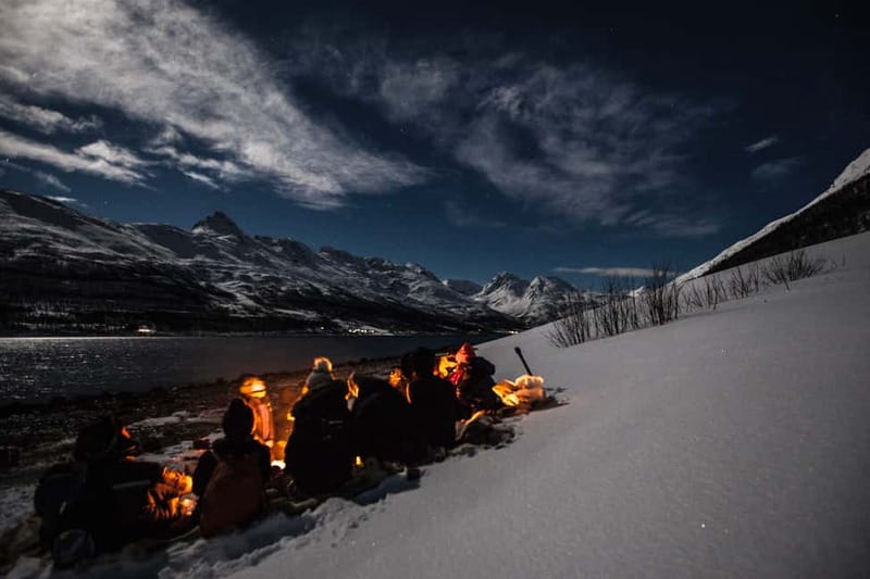 Tromsø: Small Group Northern Lights Hunt - Photographing the aurora without expensive gear