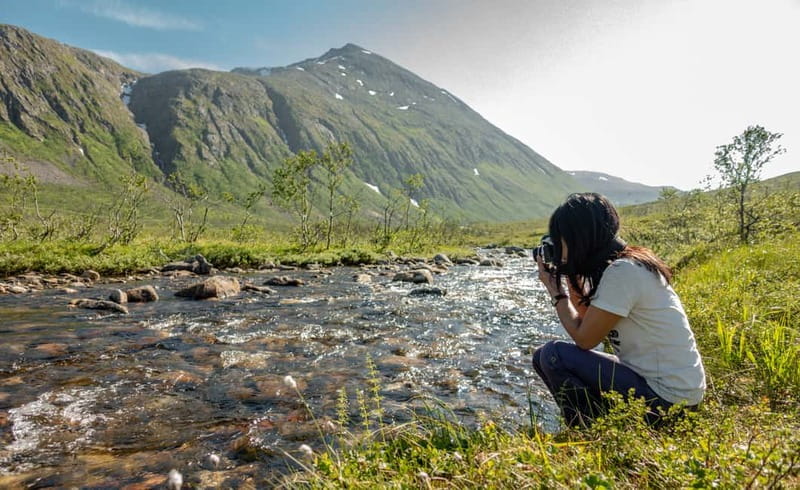 Tromsø: Summer Day Hike in the wilderness - Reaching the Brosmetinden viewpoint