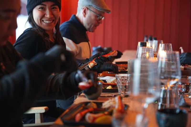 Tromsø: Tasty King Crab Adventure - Arriving at Aera Panorama Glass Lodge