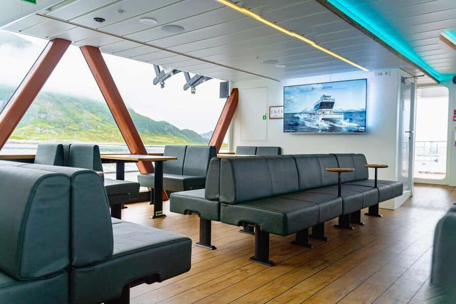 Tromsø: Whale Watching Tour by Hybrid-Electric Boat - Watching from the saloon or the deck