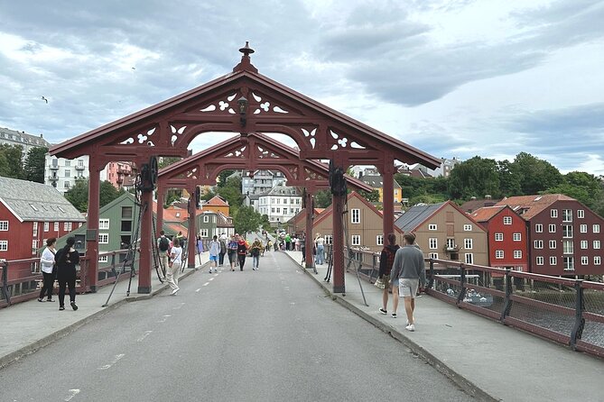 Trondheim's Regalia Self-Guided Tour of Norway's Historic Centre - Stiftsgården and Trondheim Torg