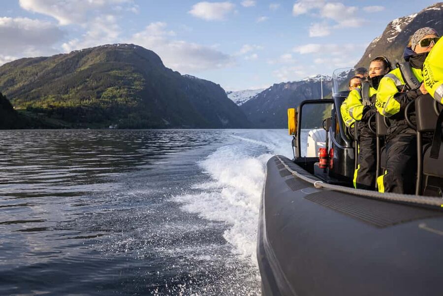 Ulvik adventure: Exploring Hardangerfjord's Osafjord by RIB - Warm gear for an exposed Norwegian ride