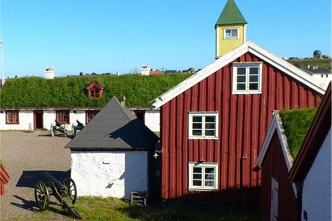 Vardø: A Self-Guided Walking Tour of Pomors, Radars & Witches - Vardø and the Pomor traders