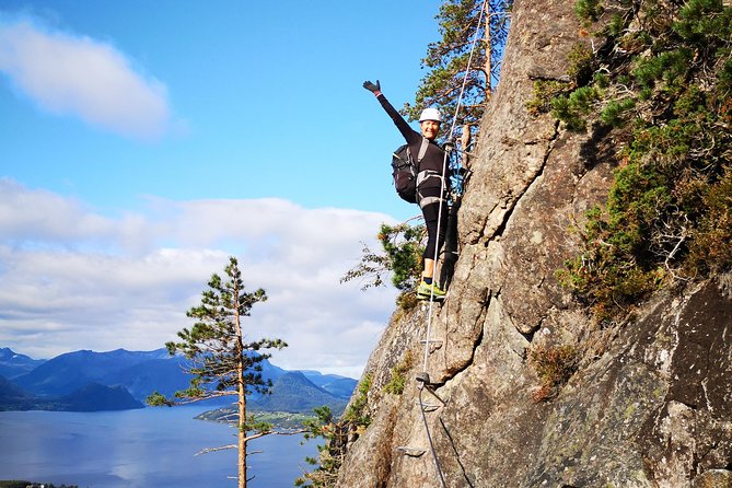 Via Ferrata Åndalsnes Intro Wall - Climbing above Romsdalen Valley