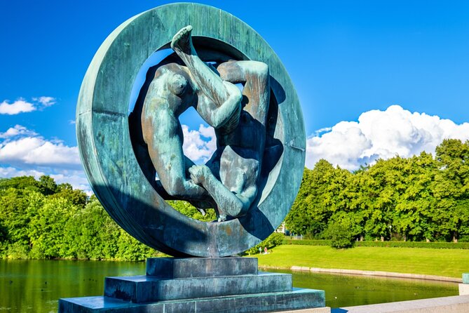 Vigeland Alien Threat in Oslo Exploration Game and Tour - Sinnataggen, the famous little fighter