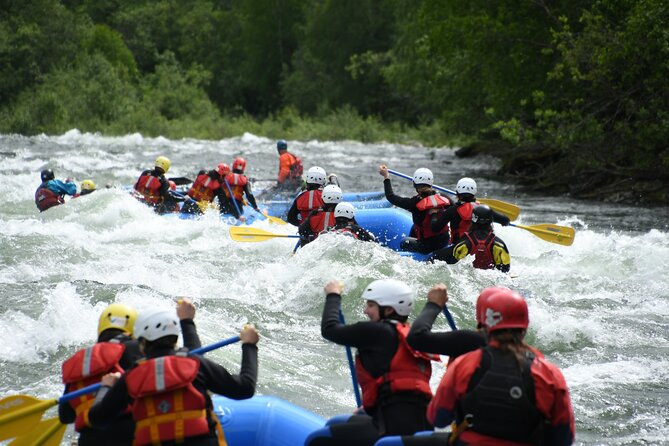 White Water Rafting in Sjoa, Day Trip - Group size, guide style, and the social side