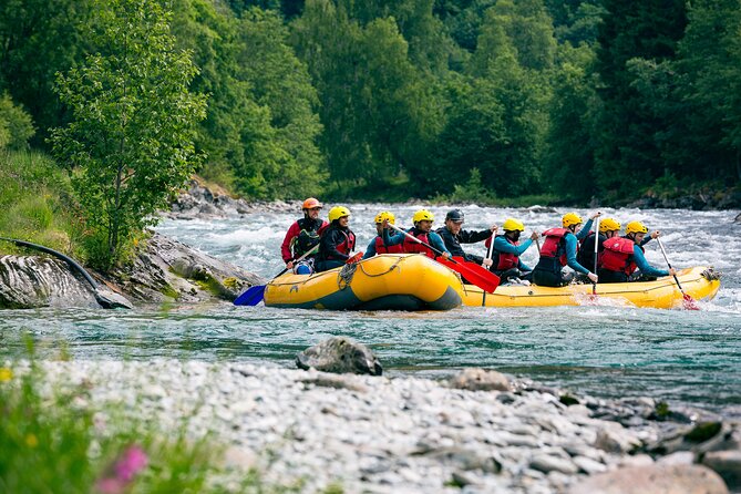 White Water Rafting in Valldøla - Mountain views and strawberry fields between the rapids