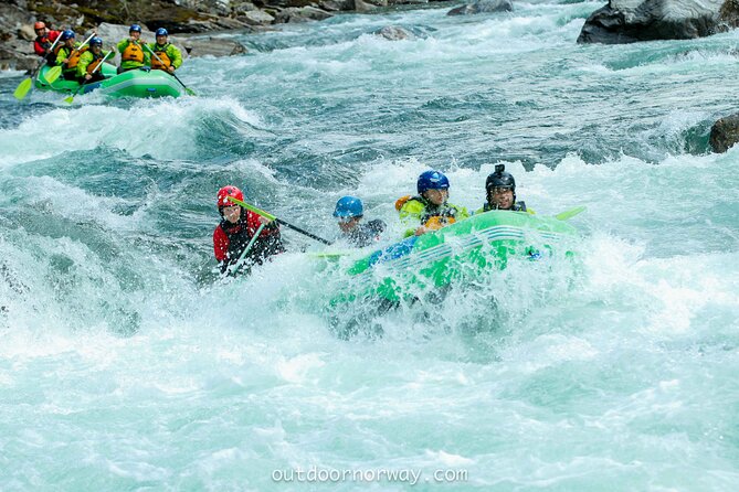Whitewater Rafting Grade 3 to 4 - Pools, waterfalls, and the quiet stretches